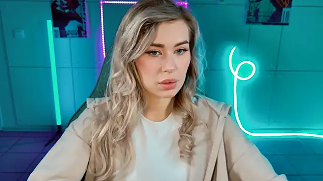 AdelLoyss online show from 10.04.25