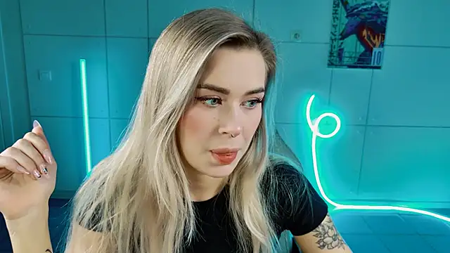 AdelLoyss online show from 10.05.25