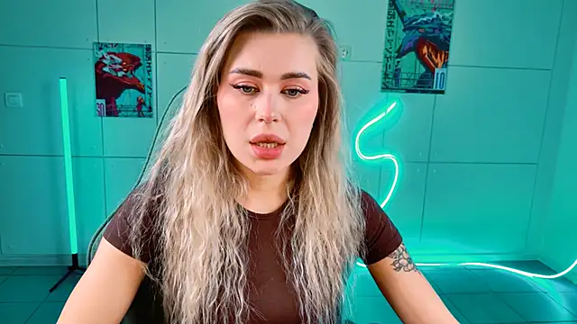 AdelLoyss online show from 10.10.25