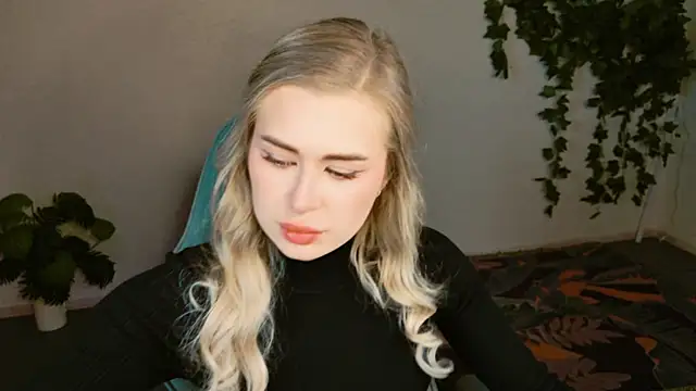 AdelLoyss online show from 10.15.25