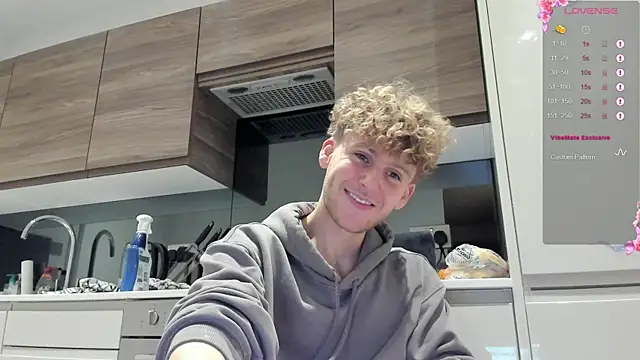 DominantAlex18 online show from 11.19.25