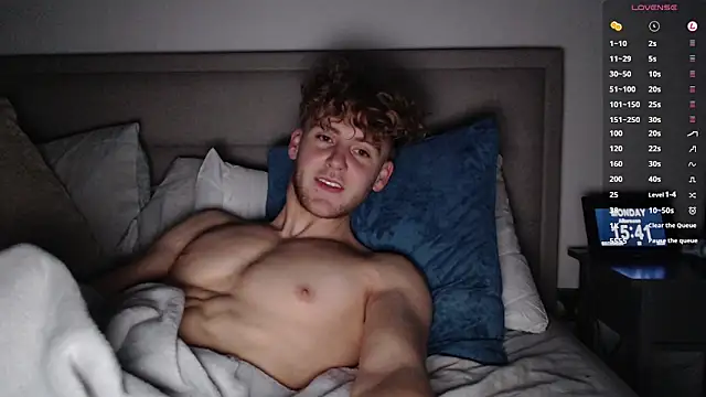 DominantAlex18 online show from 12.22.25