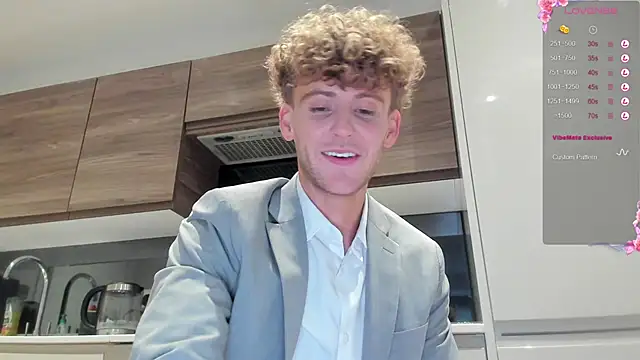 DominantAlex18 online show from 02.12.26