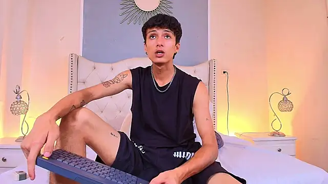 Lean Portman online show from 07.23.26