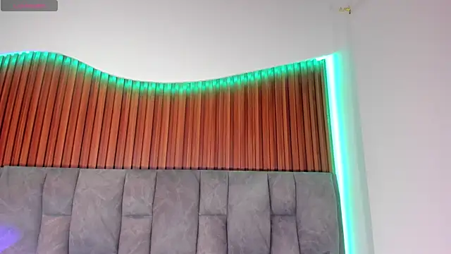 Aliina  Sauvage online show from 10.03.25