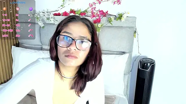 Aliina  Sauvage online show from 10.10.25