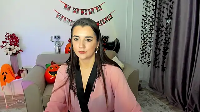 Snapshot of mintydaze chatting on 10.18.25 mintydaze online show from 10.18.25