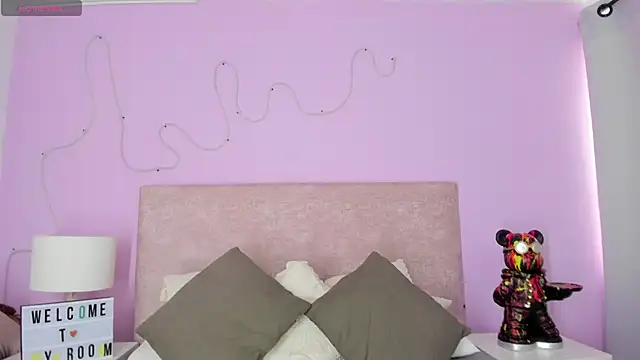 EmaRae1499 online show from 09.25.25