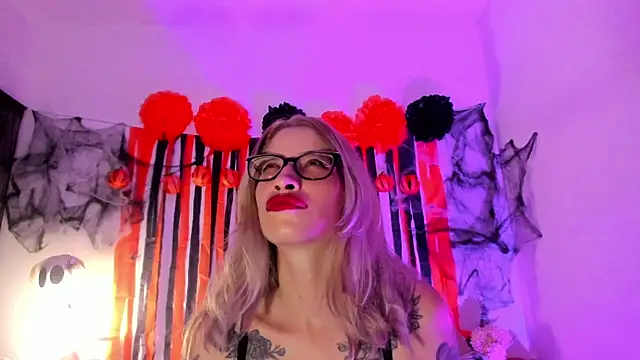 MerryyMendez online show from 10.08.25