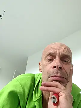 Snapshot of nolliebollieeeeeee chatting on 10.06.25 nolliebollieeeeeee online show from 10.06.25