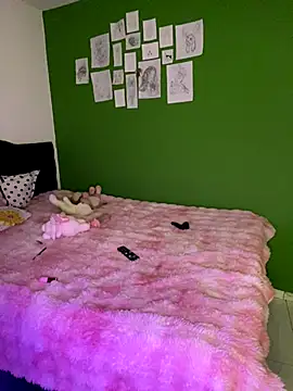 Valen-Foxx online show from 09.15.25