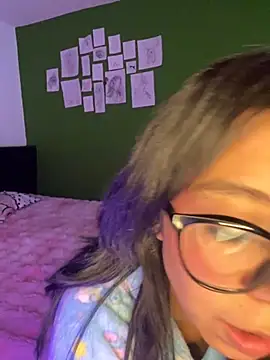 Valen-Foxx online show from 09.24.25