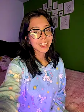 Valen-Foxx online show from 10.07.25