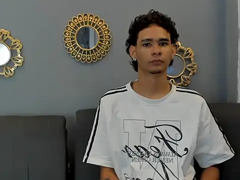 kenix 777 online show from 10.28.25