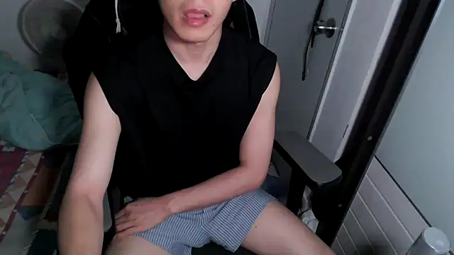 Snapshot of y610809yy chatting on 04.25.26 y610809yy online show from 04.25.26
