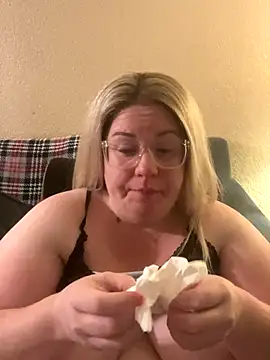 sexymommy1988 online show from 09.30.25