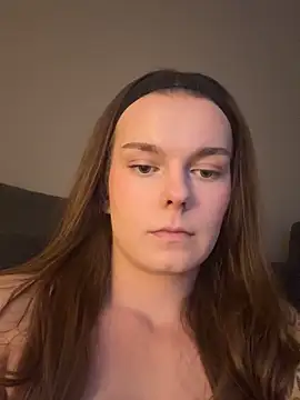 LisaFreier online show from 09.17.25