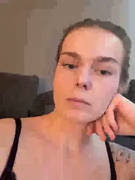 LisaFreier online show from 09.28.25