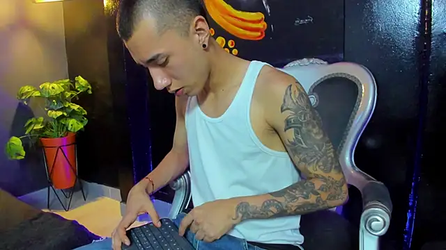 Justin Lakee online show from 10.01.25