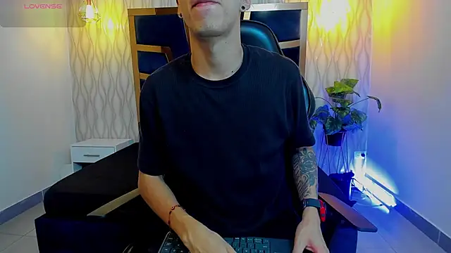 Justin Lakee online show from 10.10.25