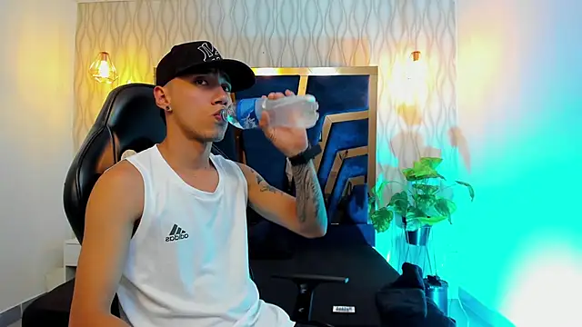 Justin Lakee online show from 10.15.25