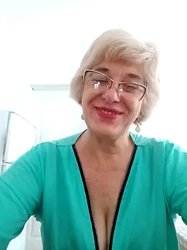 Snapshot of 52MiaLove02 chatting on 09.29.25 52MiaLove02 online show from 09.29.25