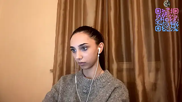 LinaMour online show from 10.14.25