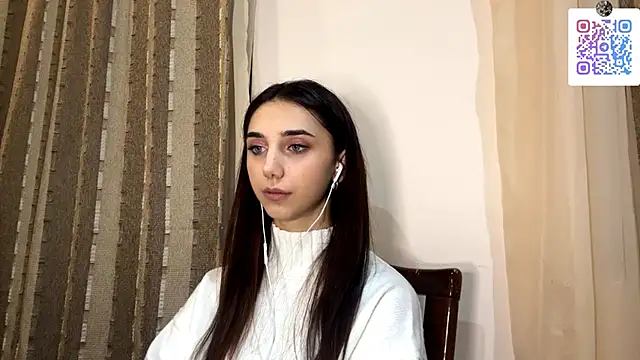 LinaMour online show from 11.15.25