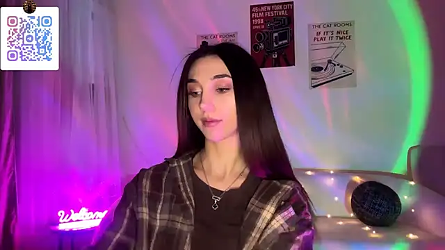 LinaMour online show from 03.12.26