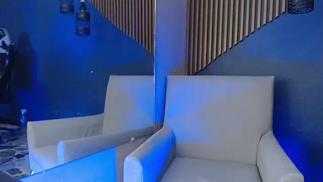 SkylerBloomm online show from 09.30.25