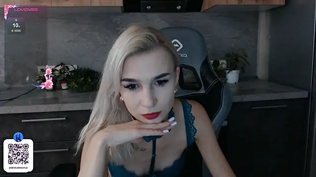 DevilishKayla online show from 09.15.25