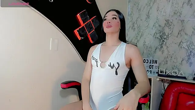 Snapshot of Candy_Walker_ chatting on 09.24.25 Candy Walker online show from 09.24.25