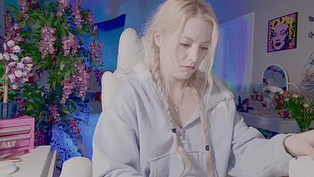 Talulaa online show from 04.13.26