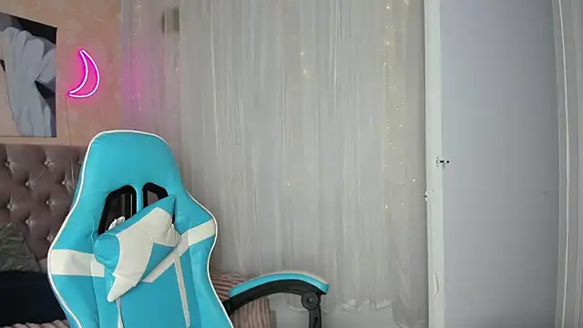 Snapshot of alissa_grace chatting on 09.20.25 alissa grace online show from 09.20.25