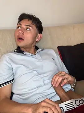 Vittorio 19 online show from 09.11.25