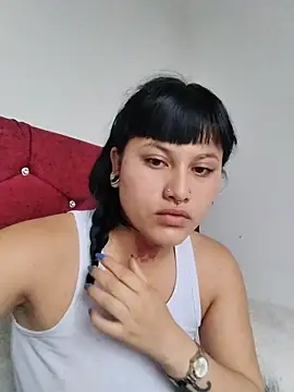 Eva Clark01 online show from 12.19.25