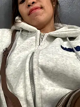 Snapshot of tuyetnhi-00 chatting on 10.26.25 tuyetnhi-00 online show from 10.26.25