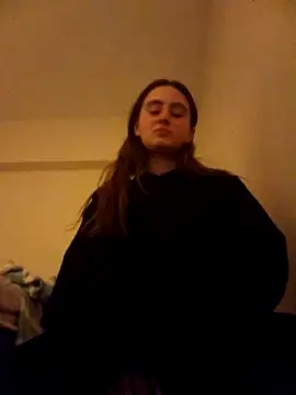 Snapshot of freakylittlebitch69 chatting on 09.09.25 freakylittlebitch69 online show from 09.09.25