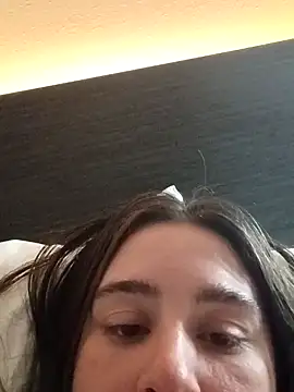 Snapshot of freakylittlebitch69 chatting on 09.13.25 freakylittlebitch69 online show from 09.13.25