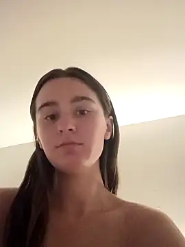 Snapshot of freakylittlebitch69 chatting on 09.13.25 freakylittlebitch69 online show from 09.13.25