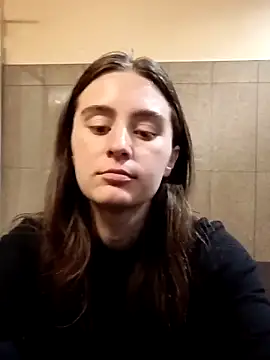 Snapshot of freakylittlebitch69 chatting on 09.16.25 freakylittlebitch69 online show from 09.16.25