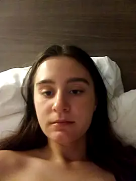 Snapshot of freakylittlebitch69 chatting on 09.29.25 freakylittlebitch69 online show from 09.29.25