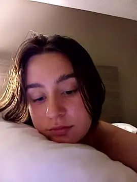 Snapshot of freakylittlebitch69 chatting on 10.03.25 freakylittlebitch69 online show from 10.03.25