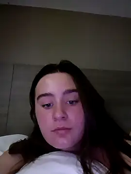 Snapshot of freakylittlebitch69 chatting on 10.06.25 freakylittlebitch69 online show from 10.06.25