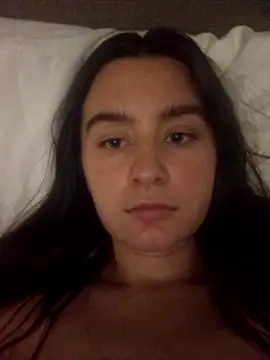 Snapshot of freakylittlebitch69 chatting on 10.22.25 freakylittlebitch69 online show from 10.22.25