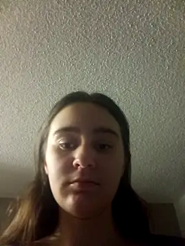 Snapshot of freakylittlebitch69 chatting on 10.29.25 freakylittlebitch69 online show from 10.29.25