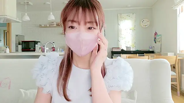 Snapshot of SUZU_1201 chatting on 05.18.26 SUZU 1201 online show from 05.18.26