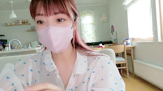 Snapshot of SUZU_1201 chatting on 07.19.26 SUZU 1201 online show from 07.19.26