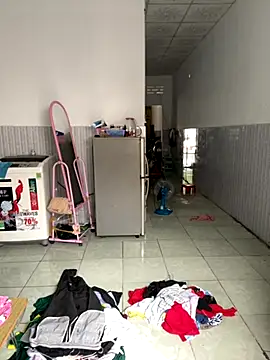 Snapshot of Tiffany-yy chatting on 09.17.25 Tiffany-yy online show from 09.17.25