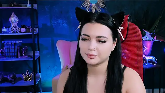 Snapshot of NaomiWilsons chatting on 10.08.25 NaomiWilsons online show from 10.08.25